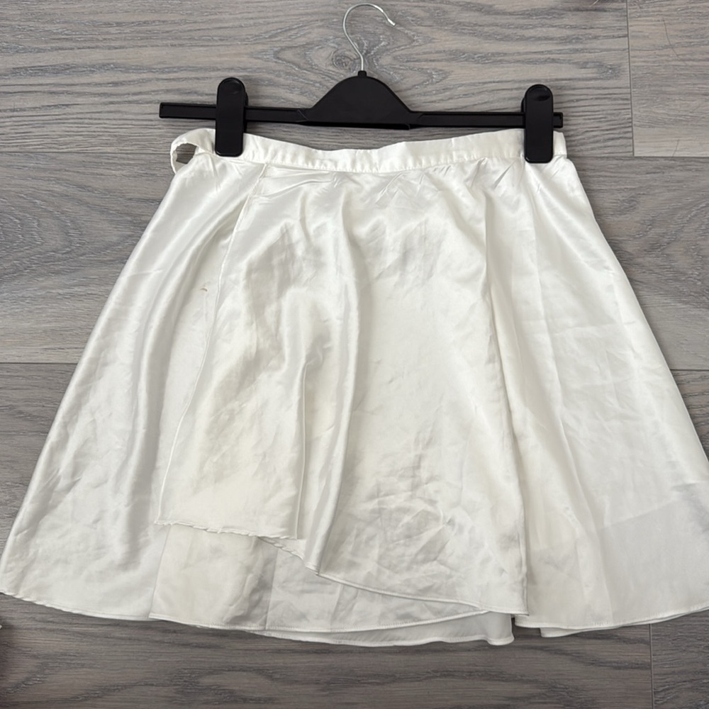 Rumours High Waisted Ruffle Hem Wrap Tie Waist Mini Skirt White Women's Size S